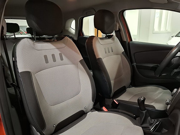 Renault Captur 14 of 25