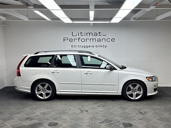 Volvo V50 4 of 15