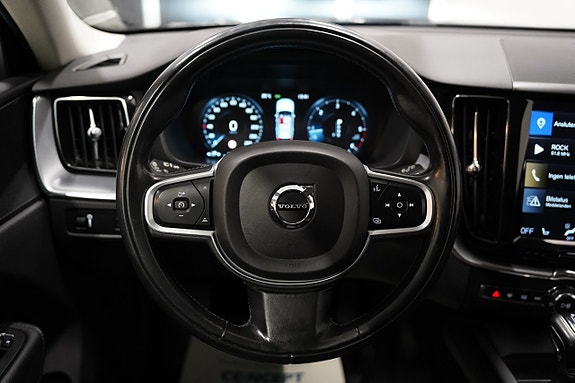 Volvo XC60 10 of 19