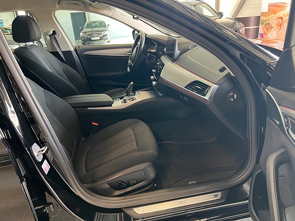 BMW 520d 9 of 19
