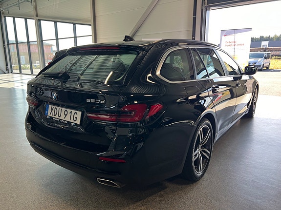 BMW 520d 3 of 19