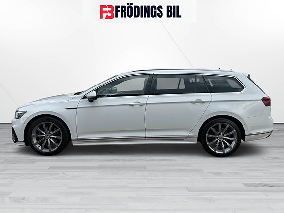 Volkswagen Passat 24 of 24
