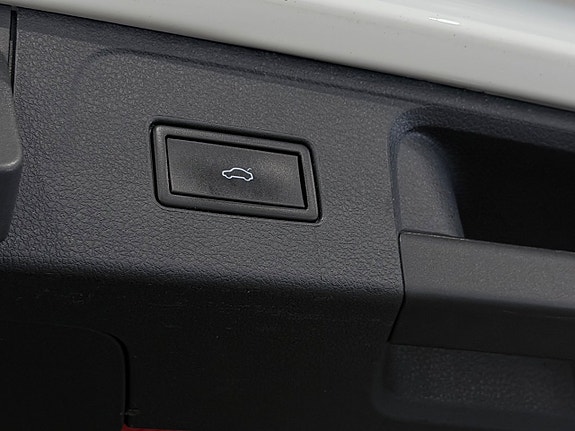 Volkswagen Passat 15 of 30