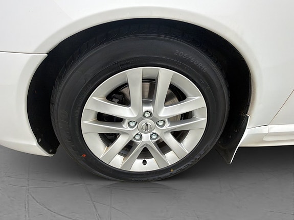 Volvo V70 25 of 28