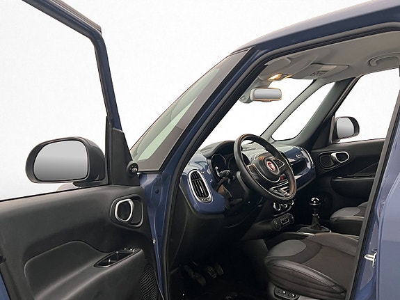 Fiat 500L 9 of 26