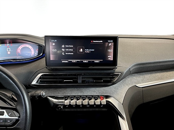 Peugeot 5008 9 of 15