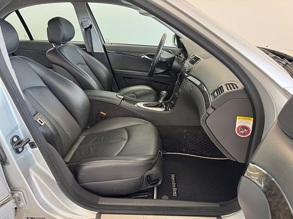 Mercedes-Benz E350 13 of 15