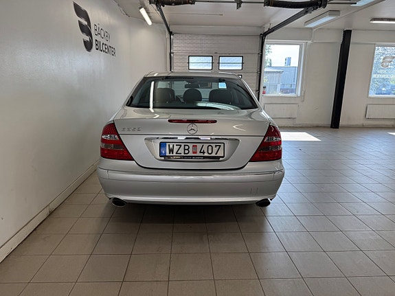 Mercedes-Benz E350 4 of 15