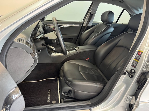 Mercedes-Benz E350 10 of 15