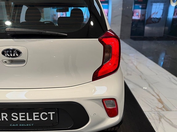 Kia Picanto 25 of 27