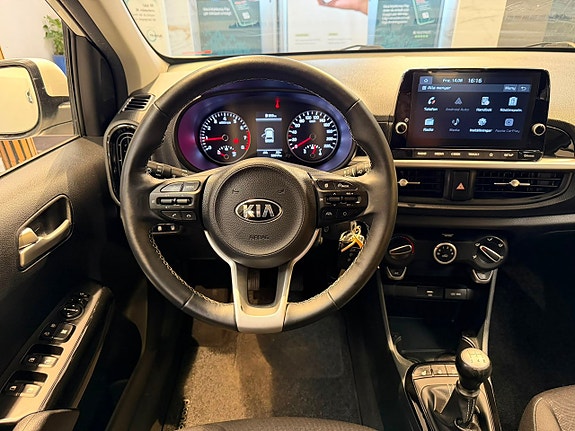 Kia Picanto 10 of 27