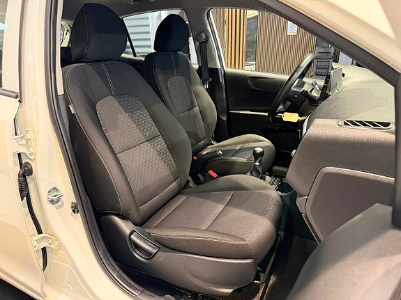Kia Picanto 21 of 27