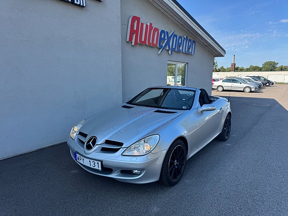 Mercedes-Benz SLK200 5 of 17