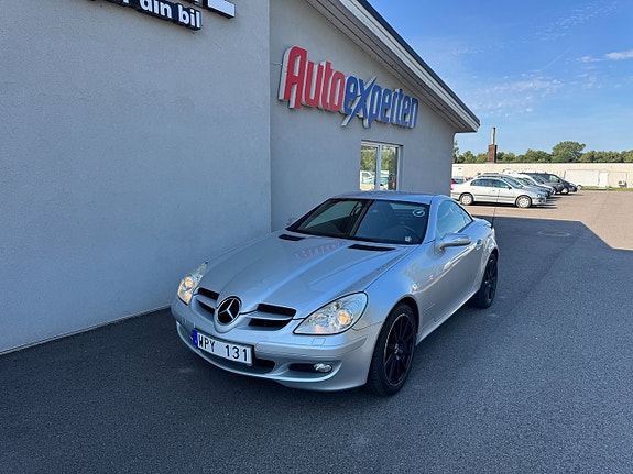 Mercedes-Benz SLK200 12 of 17