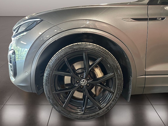 Volkswagen Touareg 9 of 25