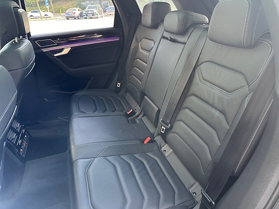 Volkswagen Touareg 11 of 25