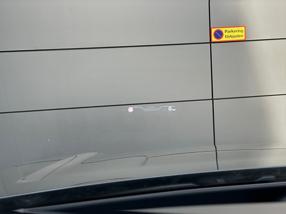 Volkswagen Touareg 16 of 25