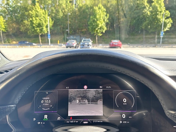 Volkswagen Touareg 22 of 25