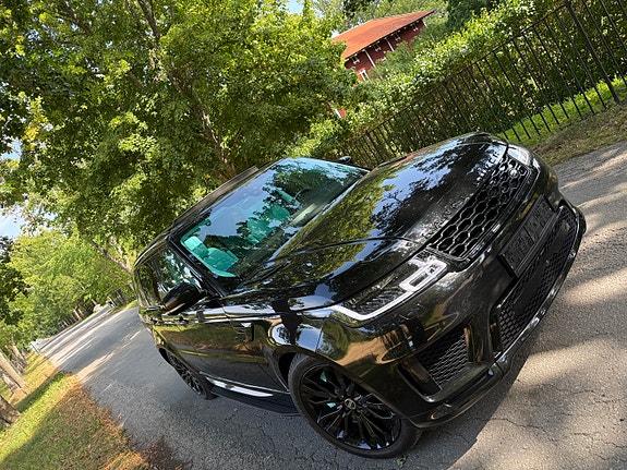 Land Rover Range Rover Sport 2 of 11