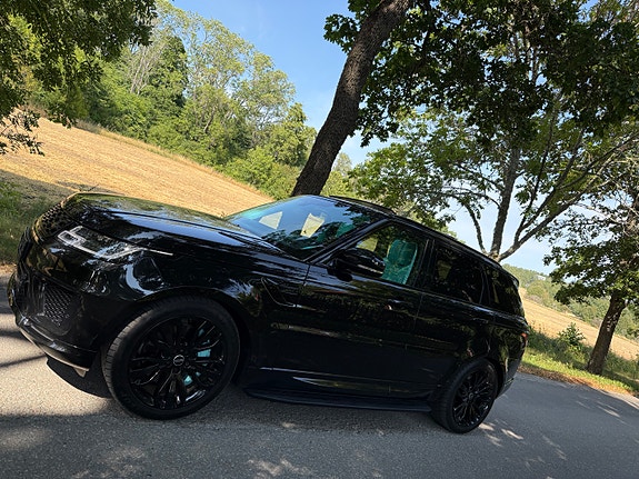 Land Rover Range Rover Sport 3 of 11