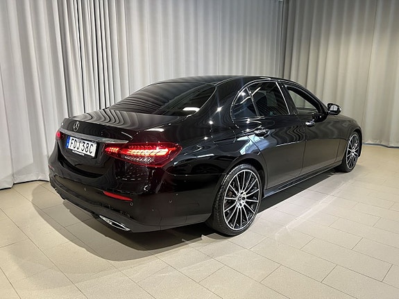 Mercedes-Benz E220 5 of 26