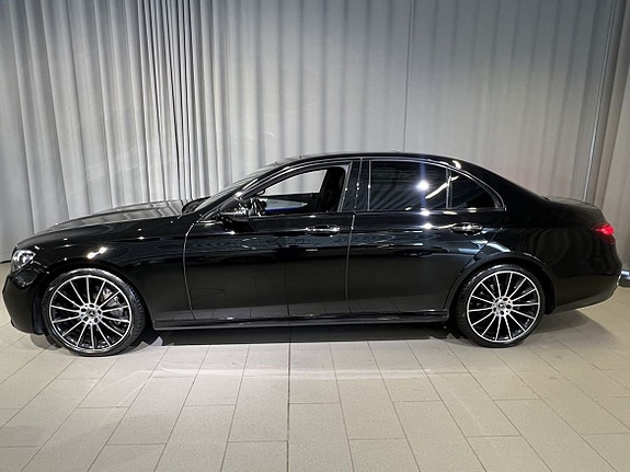 Mercedes-Benz E220 4 of 26