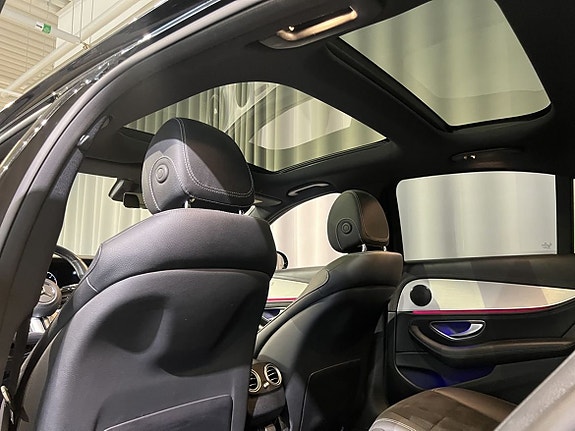 Mercedes-Benz E220 18 of 26