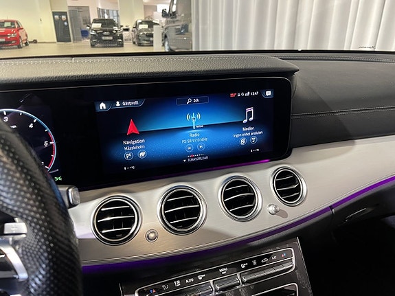 Mercedes-Benz E220 25 of 26