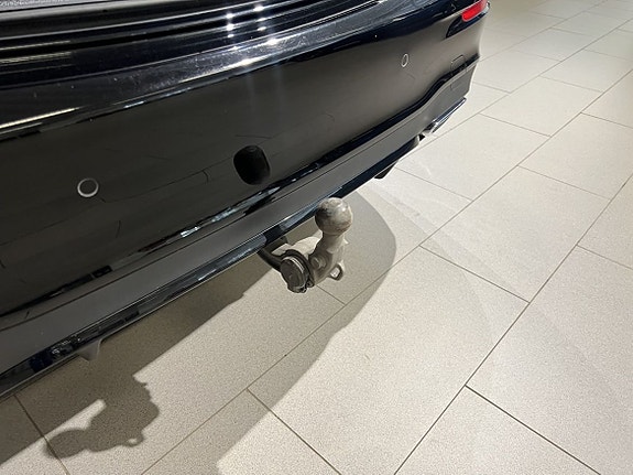 Mercedes-Benz E220 10 of 26