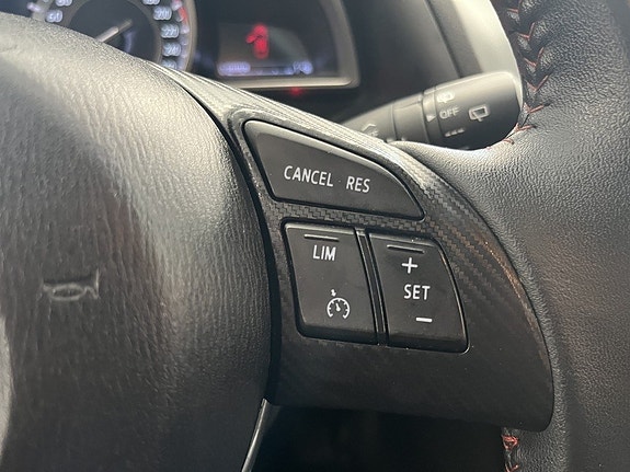 Mazda 3 12 of 12