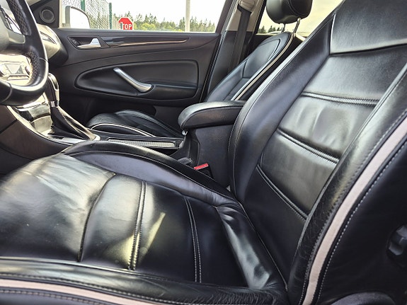 Ford Mondeo 29 of 30