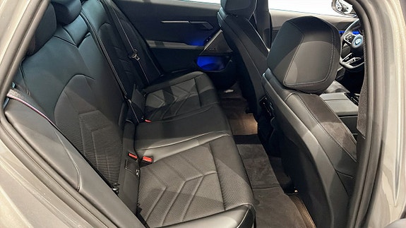 BMW 530e 5 of 9
