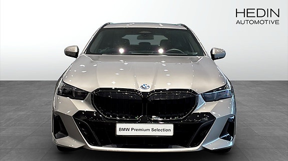 BMW 530e 8 of 9