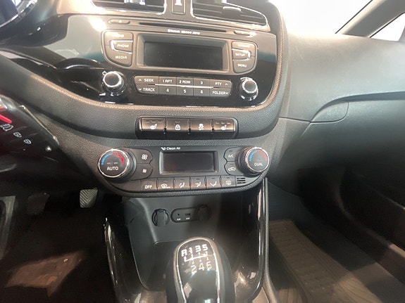Kia Ceed 13 of 15