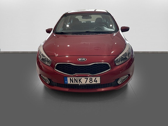 Kia Ceed 2 of 15