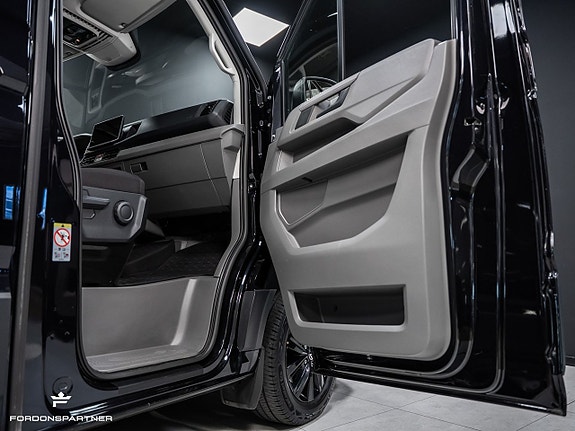 Volkswagen Crafter 29 of 30