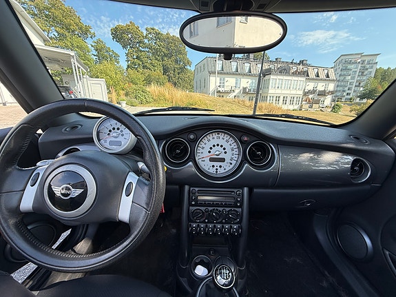 MINI Cooper 6 of 8