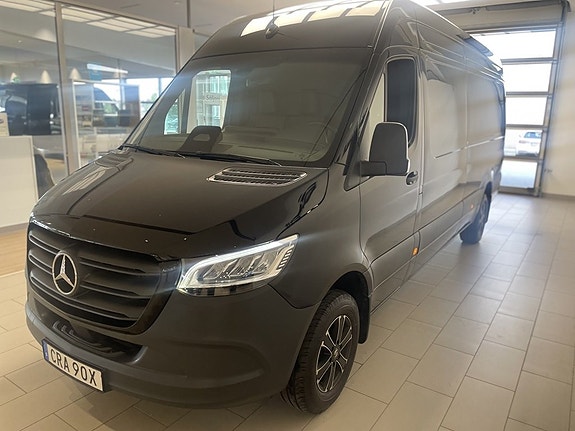 Mercedes-Benz Sprinter 319 9 of 18