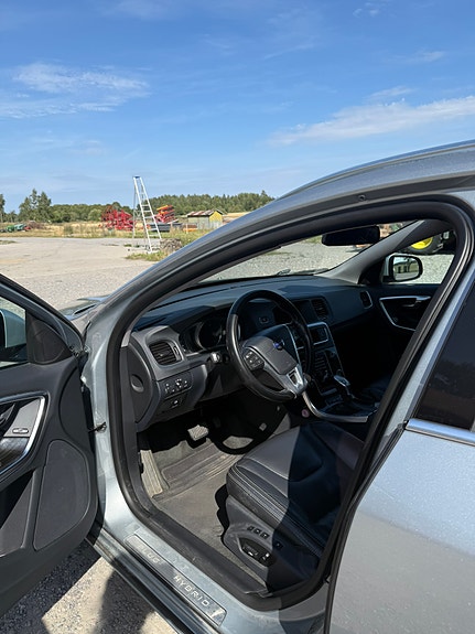 Volvo V60 8 of 8