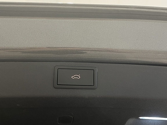 Skoda Enyaq 9 of 25