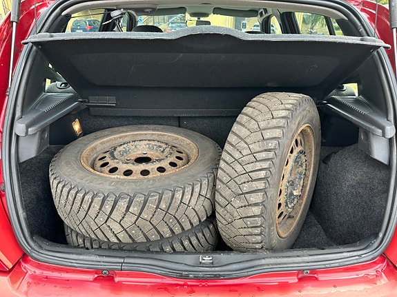 Renault Clio 7 of 10