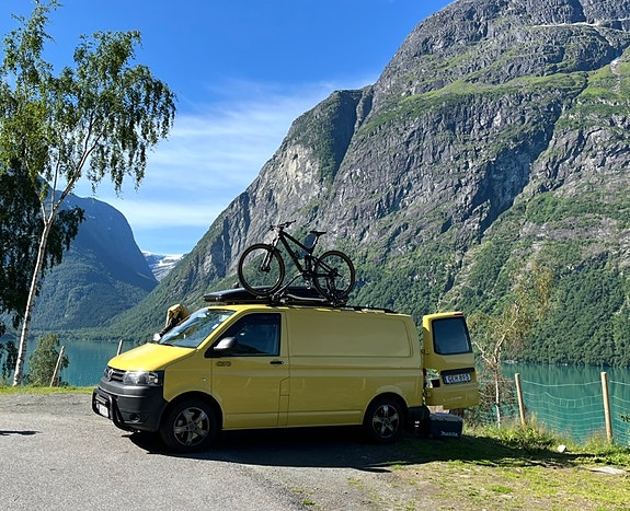 Volkswagen Transporter 2 of 16