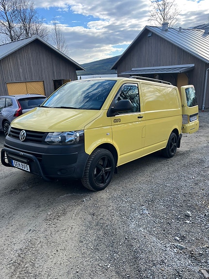 Volkswagen Transporter 4 of 16