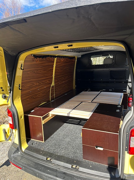 Volkswagen Transporter 9 of 16