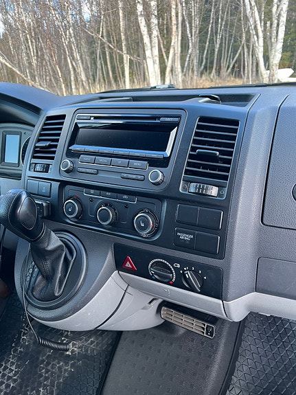 Volkswagen Transporter 13 of 16