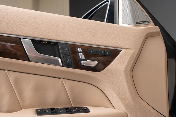 Mercedes-Benz E400 7 of 20