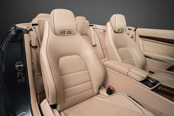 Mercedes-Benz E400 18 of 20