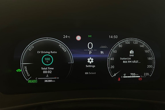 Toyota C-HR 16 of 21