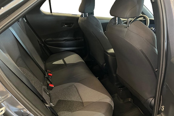Toyota C-HR 9 of 21