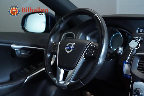 Volvo V40 Cross Country 19 of 28